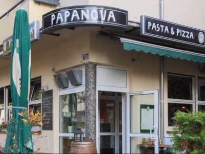 Photo: Papanova